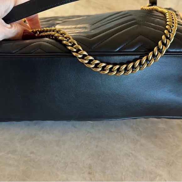 Black Quilted Leather Shoulder Bag - Picture 5 of 6